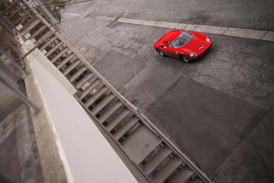  Ferrari 250 LM (6105) 1964 года  (фото 16 из 40)